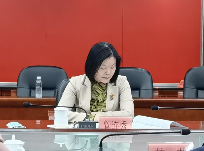 市信访局赴龙华区座谈调研信访工作