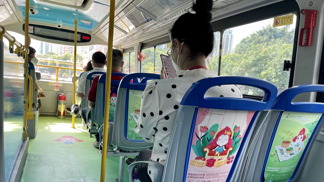 Bus themed around garbage classification launched,longhua,longhua district,Longhua Government Online