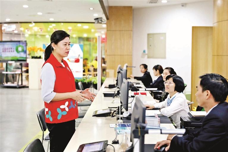 北站社区党委书记郑阳荣获“全国巾帼建功标兵”称号