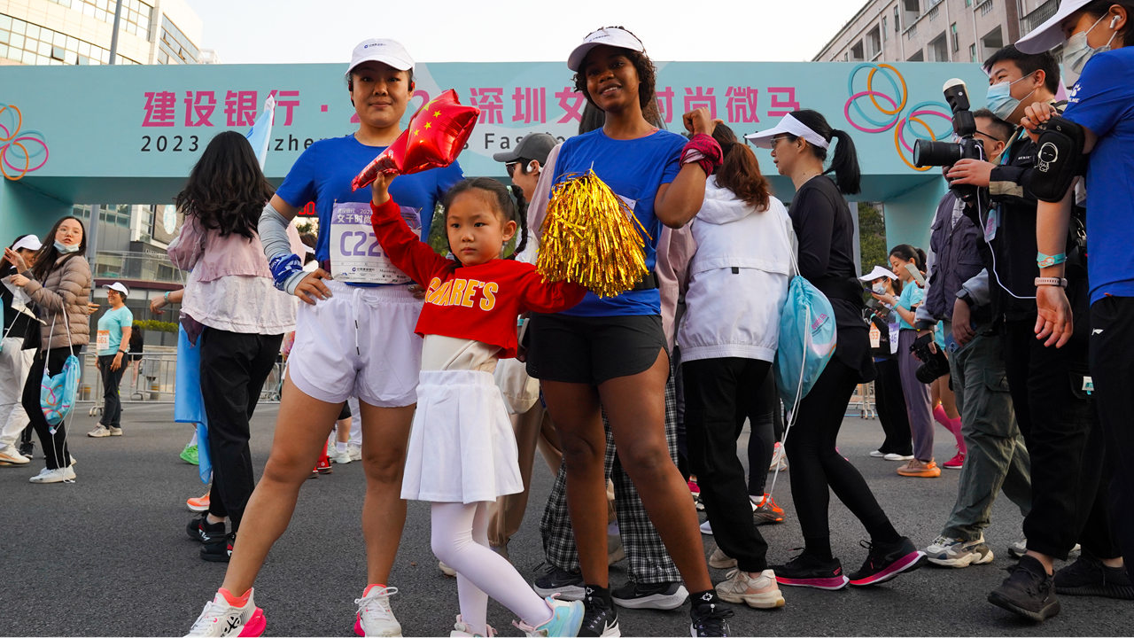 Women’s micro marathon helps children in need,longhua,longhua district,Longhua Government Online