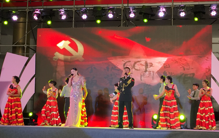 男女合唱《不忘初心》.jpg