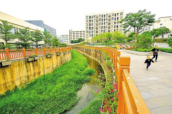 福城：发扬“行军鞋”精神 用实干践行初心3.jpg