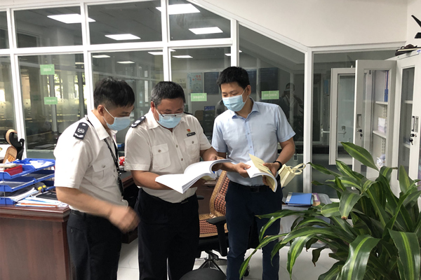 （上传）市市场监管局龙华局强基提质牢筑食安防线喜迎建党100周年大庆.jpg