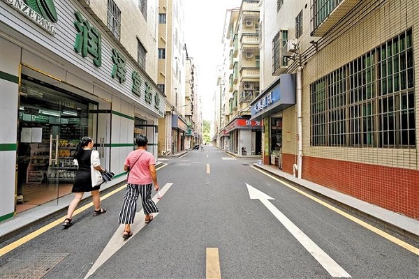 福城章阁新村蝶变魅力吸引市民前来拍照打卡5.jpg