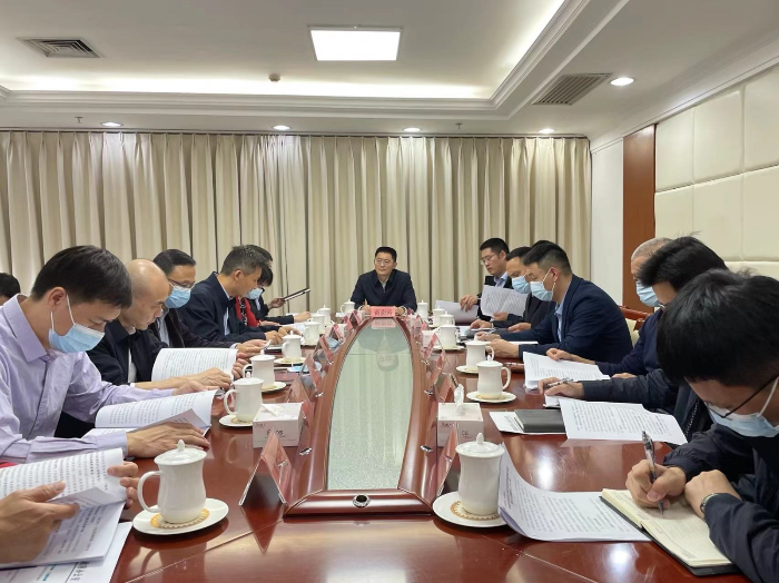 区领导商澎涛同志主持召开城市更新工作会议.jpg