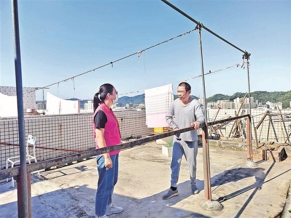 福城街道兴富社区成立多个关爱小组精准助残，每周准时赴一场阳光之约.jpg