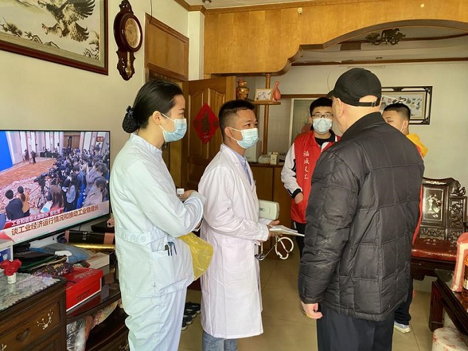 福城街道四和社区开展学雷锋阳光服务活动2.jpg