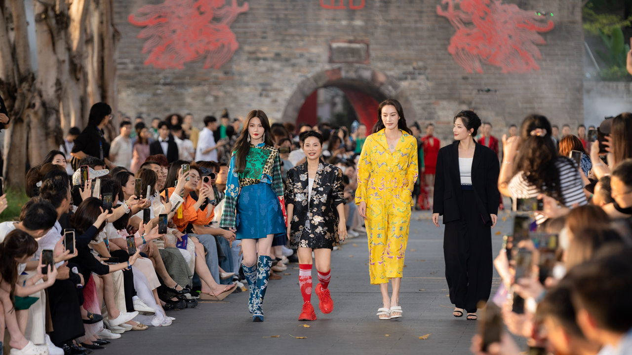 Fashion designer turns Nantou Ancient Town into runway
