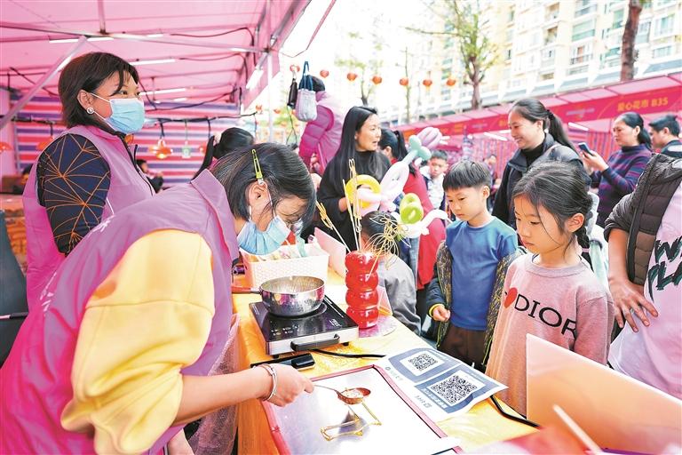 民治街道网格妇联花市摊位热闹开张