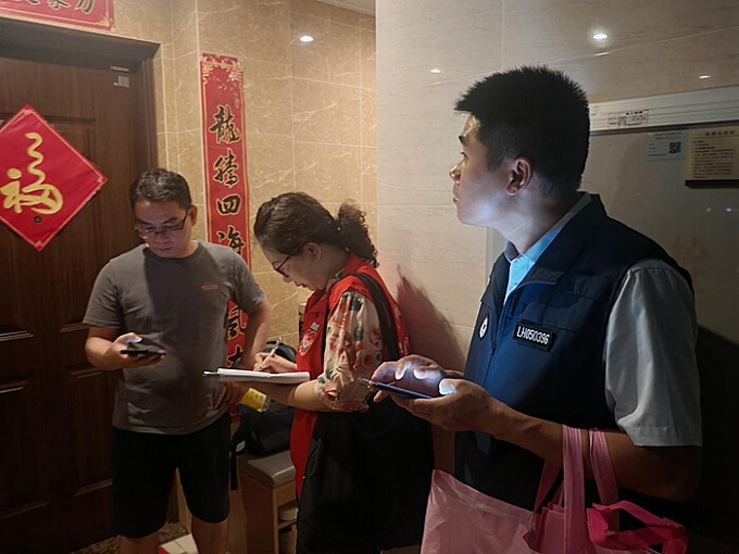 福城街道网格员助力居民健康素养提升，创新服务模式2.jpeg