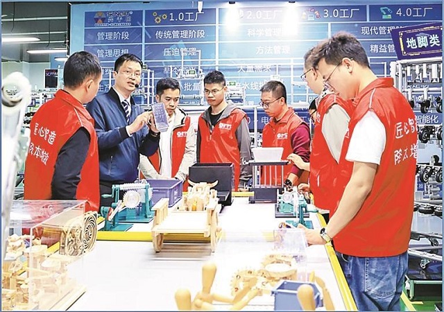 福城街道总工会：发挥劳模工匠特长助企发展.jpeg