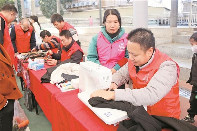 福城街道桔塘社区开展“春趣便民集&middot;新春送祝福”主题活动.jpg