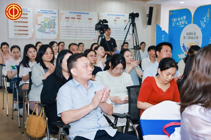 福城街道兴富社区举行职工朗诵比赛决赛2.jpg