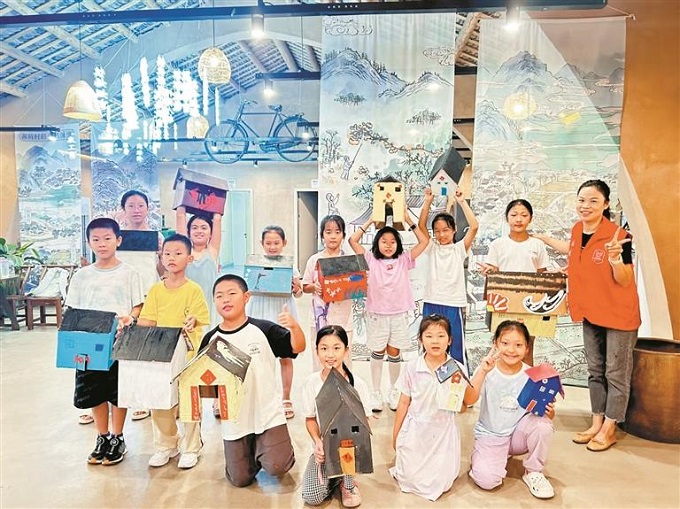 福城街道茜坑社区开展青少年社区文化营造活动.jpg