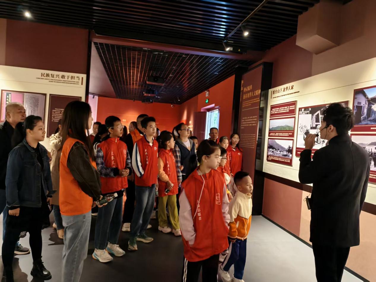 大浪街道陶元社区以红色研学赋能社区宣讲队伍建设