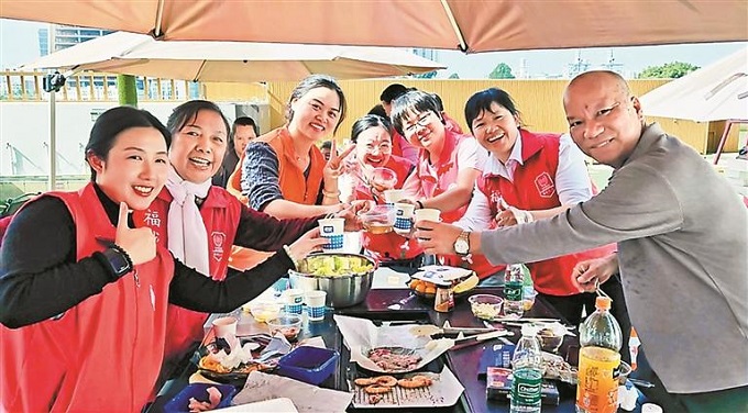 福城街道四和社区举行2025年度志愿者答谢会暨团圆家宴活动.jpg