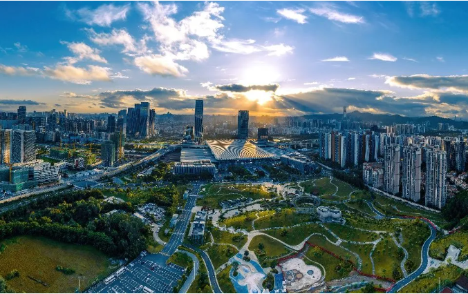 解读“数智龙华”的“两个6000亿”蓝图