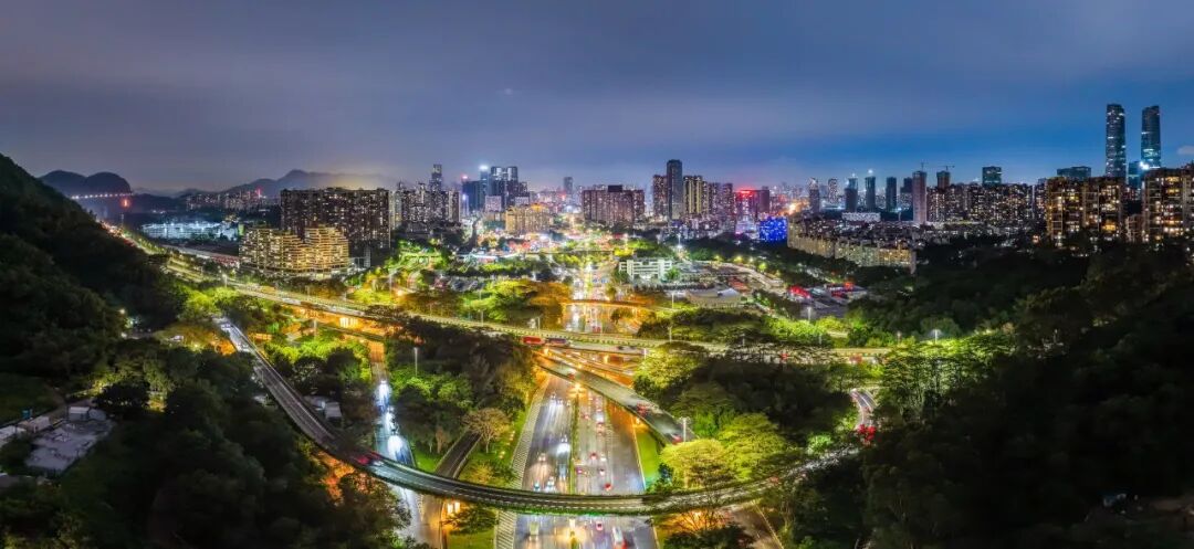 喜迎APEC，龙华街头氛围感拉满