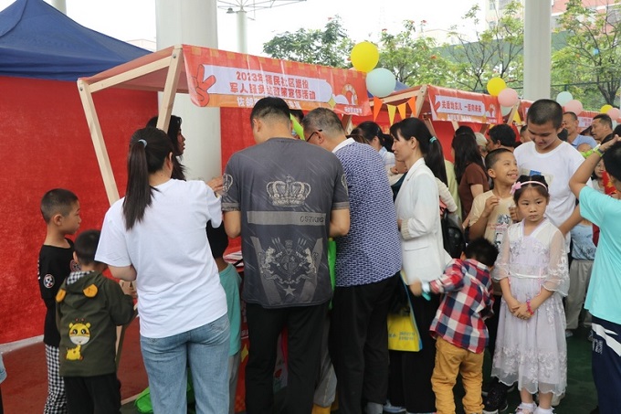 福城街道福民社区开展便民集市活动1.jpeg