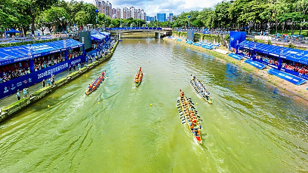 2024年深圳市观澜河龙舟赛火热开赛，“一河一赛”燃激情&middot;龙舟竞渡踏浪起1.jpg